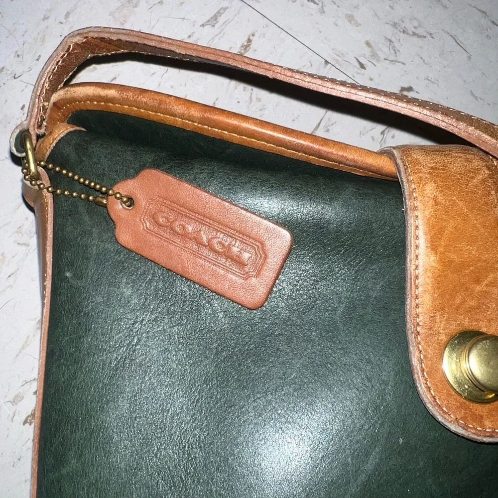 Vintage 1990 Coach Binocular Bag - Green and Tan - Picture 2 of 6